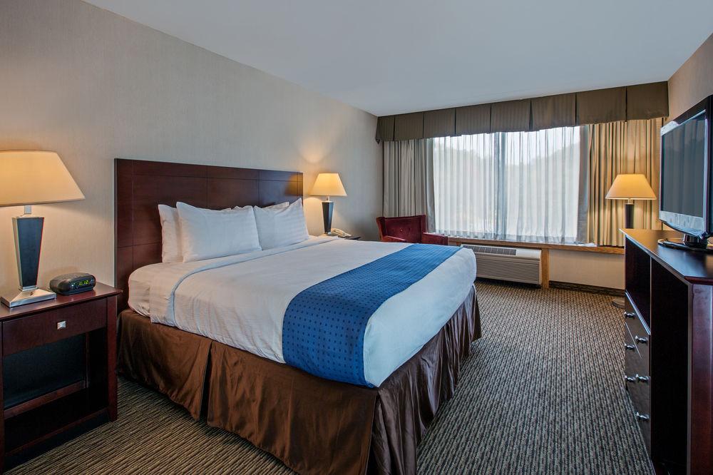 Fairfield Inn & Suites Springfield אנפילד מראה חיצוני תמונה