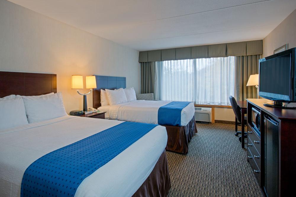 Fairfield Inn & Suites Springfield אנפילד מראה חיצוני תמונה
