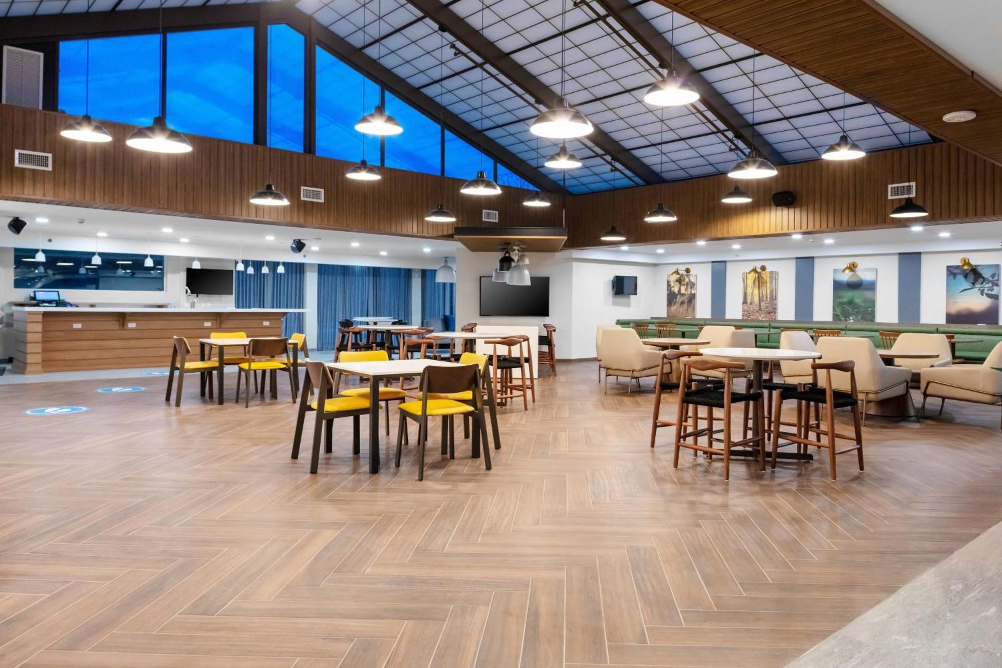 Fairfield Inn & Suites Springfield אנפילד מראה חיצוני תמונה